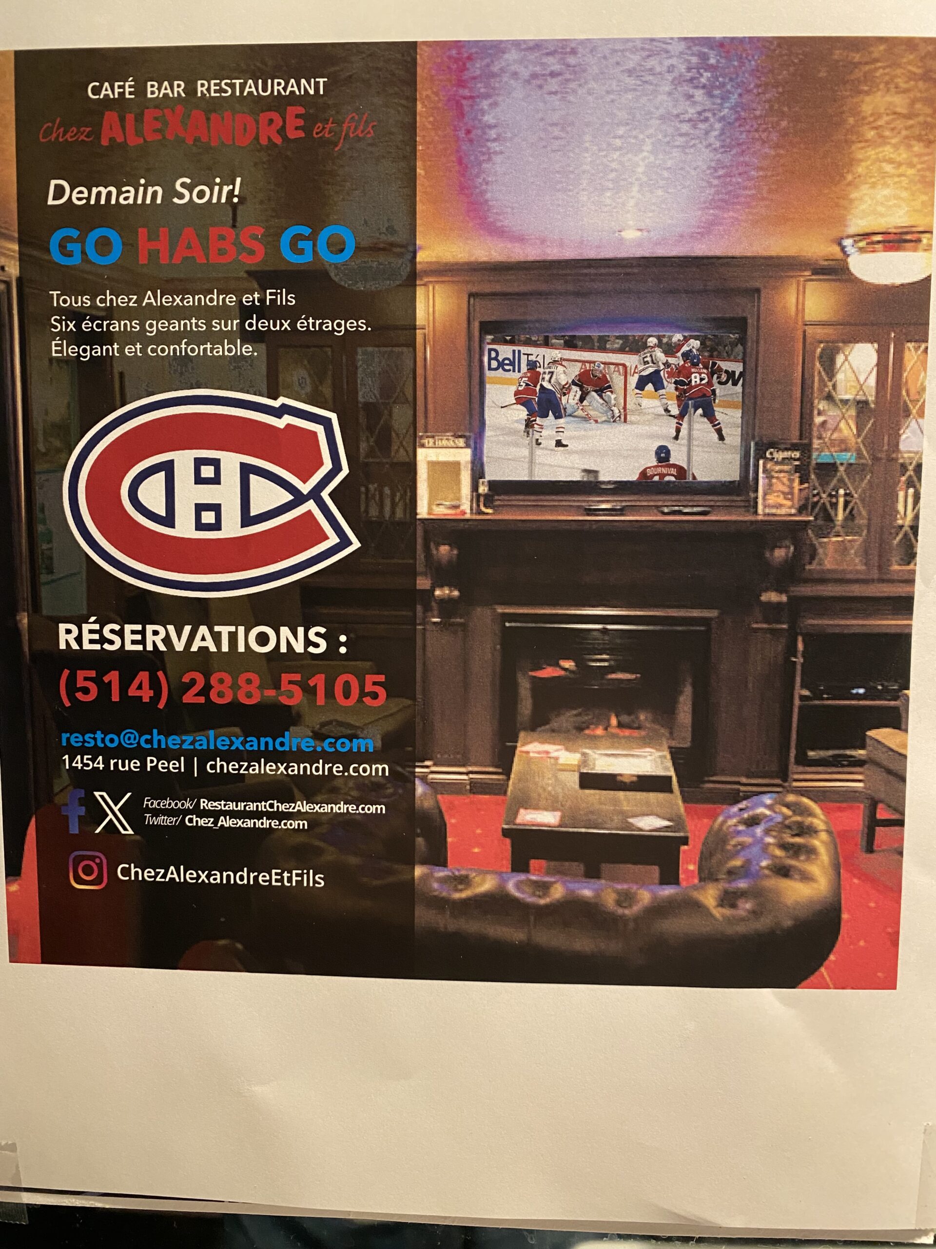 Affiche promotionnelle restaurant pour match de hockey.